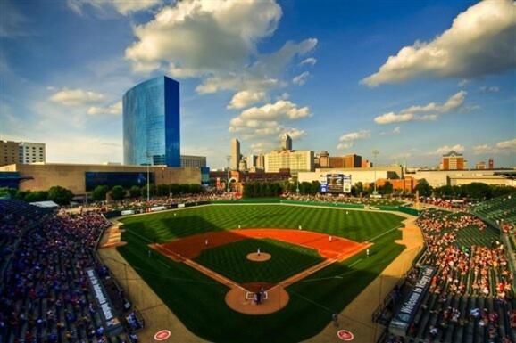 Free Parking! Downtown King Suite Lucas Oil- Conv Center Skywalk#1 Indianápolis Exterior foto